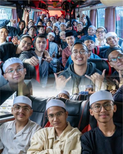 Liburan-Santri-DARUL-HABIB-2025-Rizzy-Azzahra-Waterpark-2